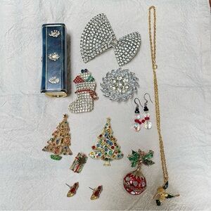 Christmas pin bundle with 2 earrings and a necklace!